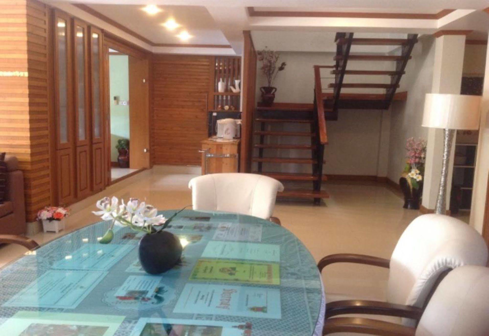 Ruankeaw Homestay Nai Harn Exterior foto