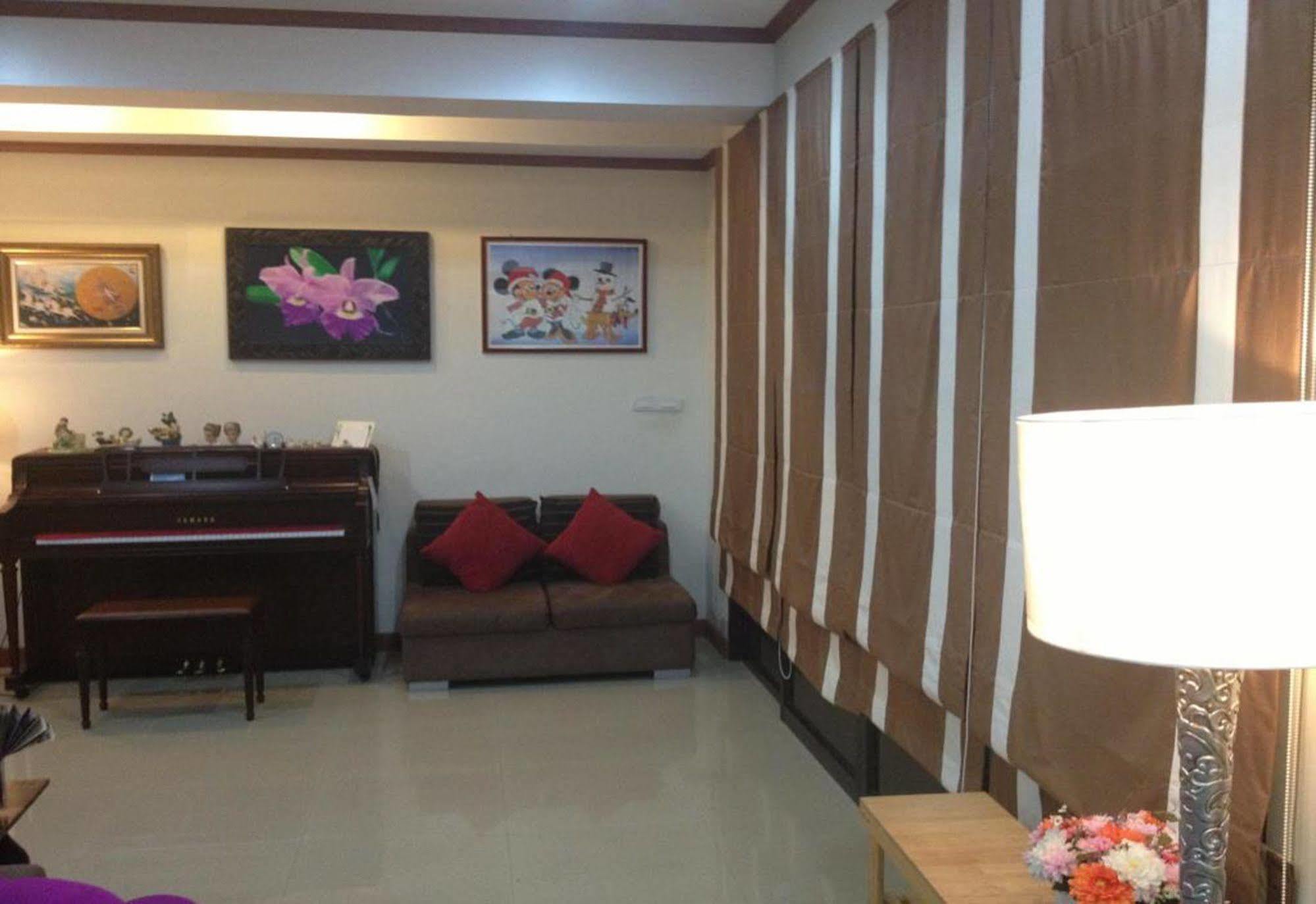 Ruankeaw Homestay Nai Harn Exterior foto